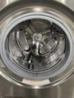 Single Unit Front Load LG WashTower with Center Control 4.5 cu. ft. Washer and 7.4 cu. ft. Electric Dryer - Image 4
