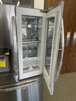 24 cu. ft. Smart wi-fi Enabled InstaView Door-in-Door Counter-Depth Refrigerator with Craft Ice Maker - Image 6